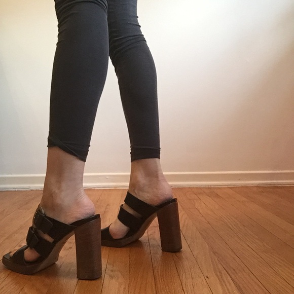 Sandals - Picture 4 of 4